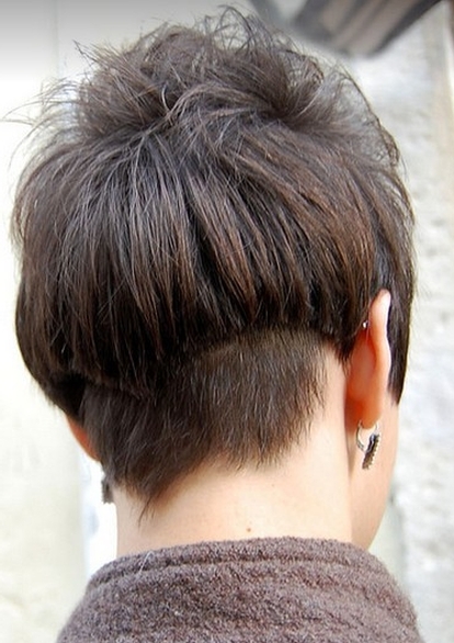 fryzury krótkie uczesanie damskie zdjęcie numer 22 wrzutka B